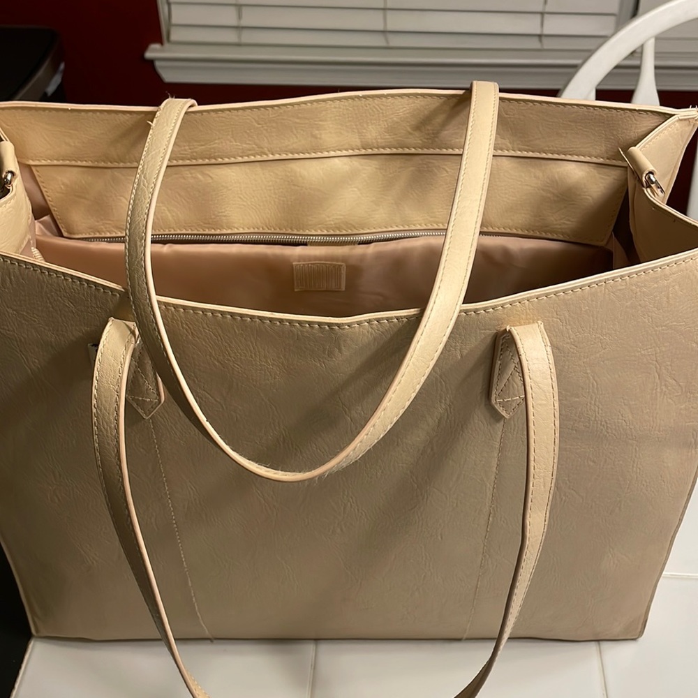 The Work Tote by Beis Travel